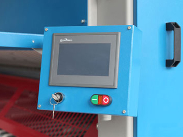 折疊機(jī)設(shè)備細(xì)節(jié)3