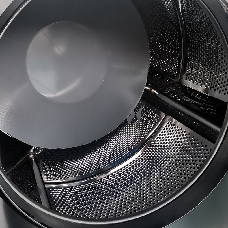 工業(yè)洗衣機(jī)滾筒內(nèi)部